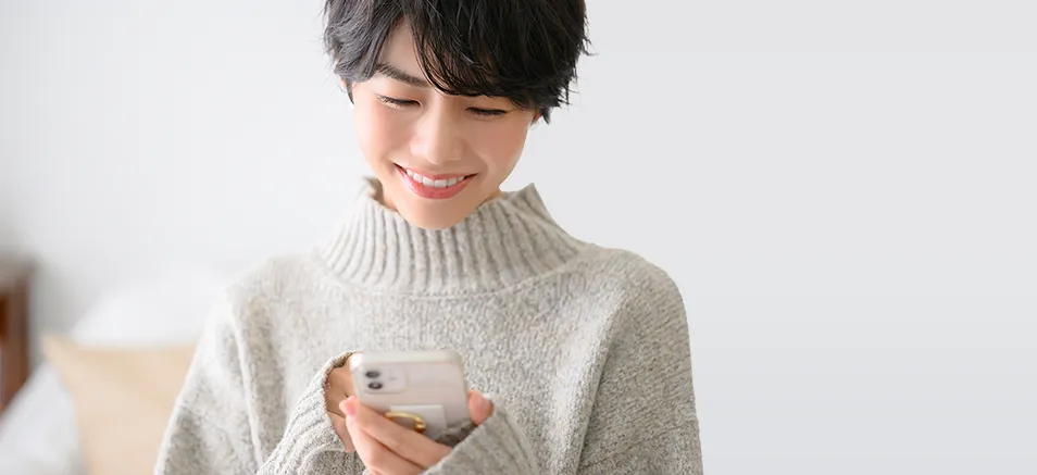 主婦がSNSを利用するイメージ画像